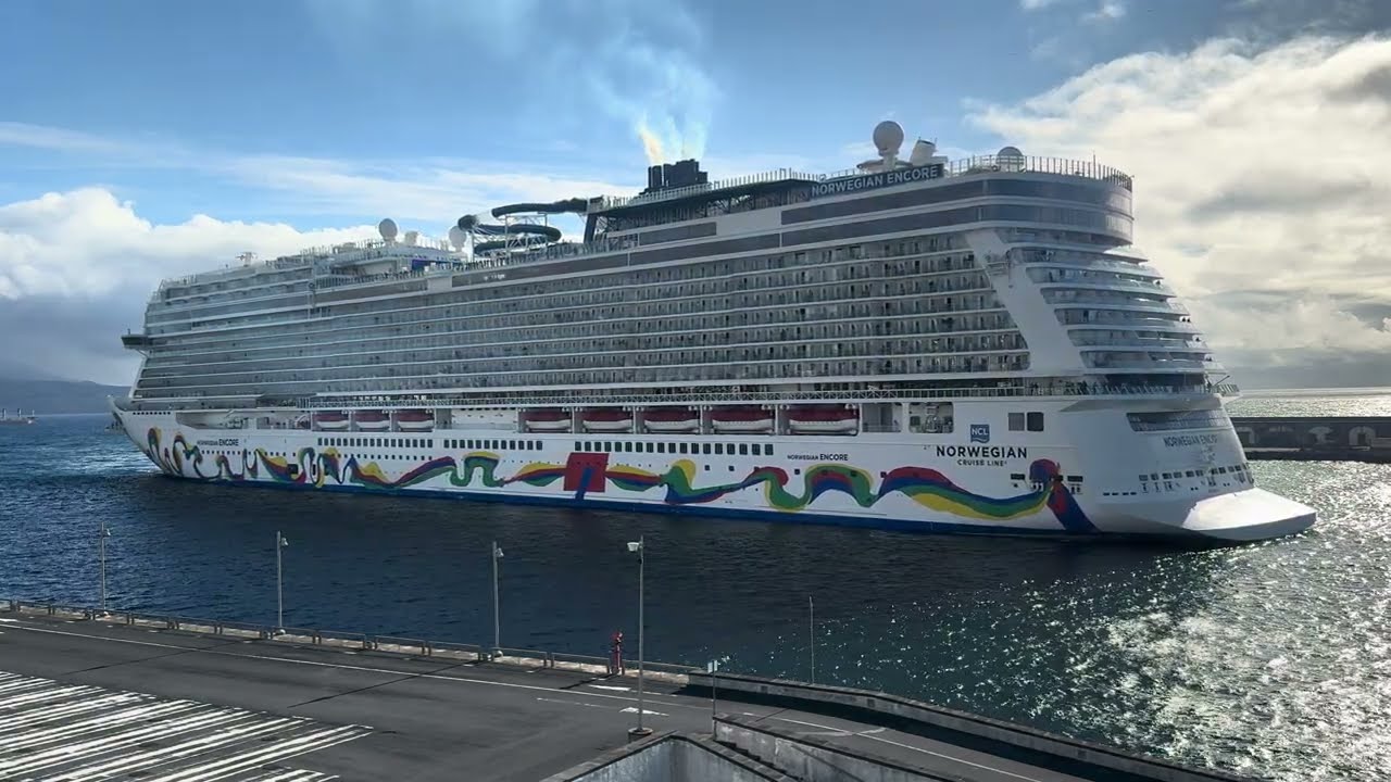 Norwegian Encore Arrival in Ponta Delgada 4K, Sao Miguel Azores Portugal 🇵🇹 08.12.2024 #CruiseShip