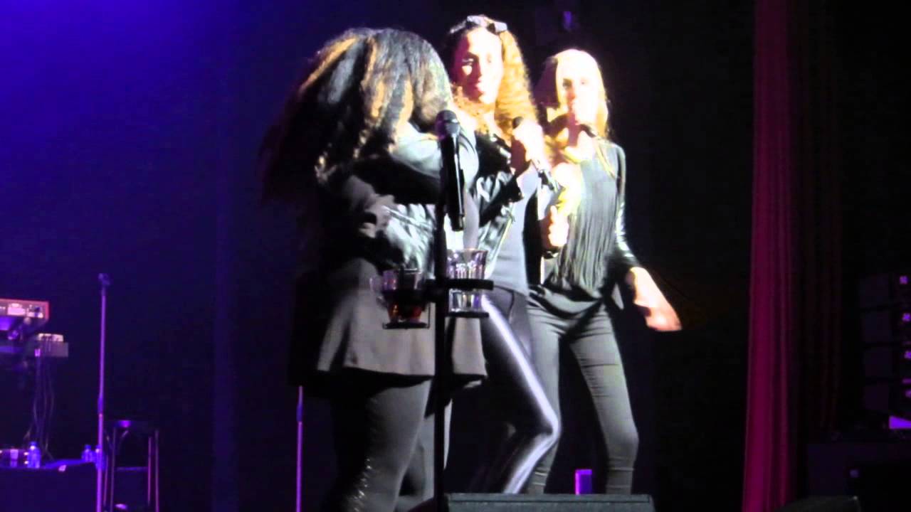 Glennis Grace, Sarah-Jane & Luna Mae - Girls Medley (Theatertour Beverwijk, 24-4-2014)