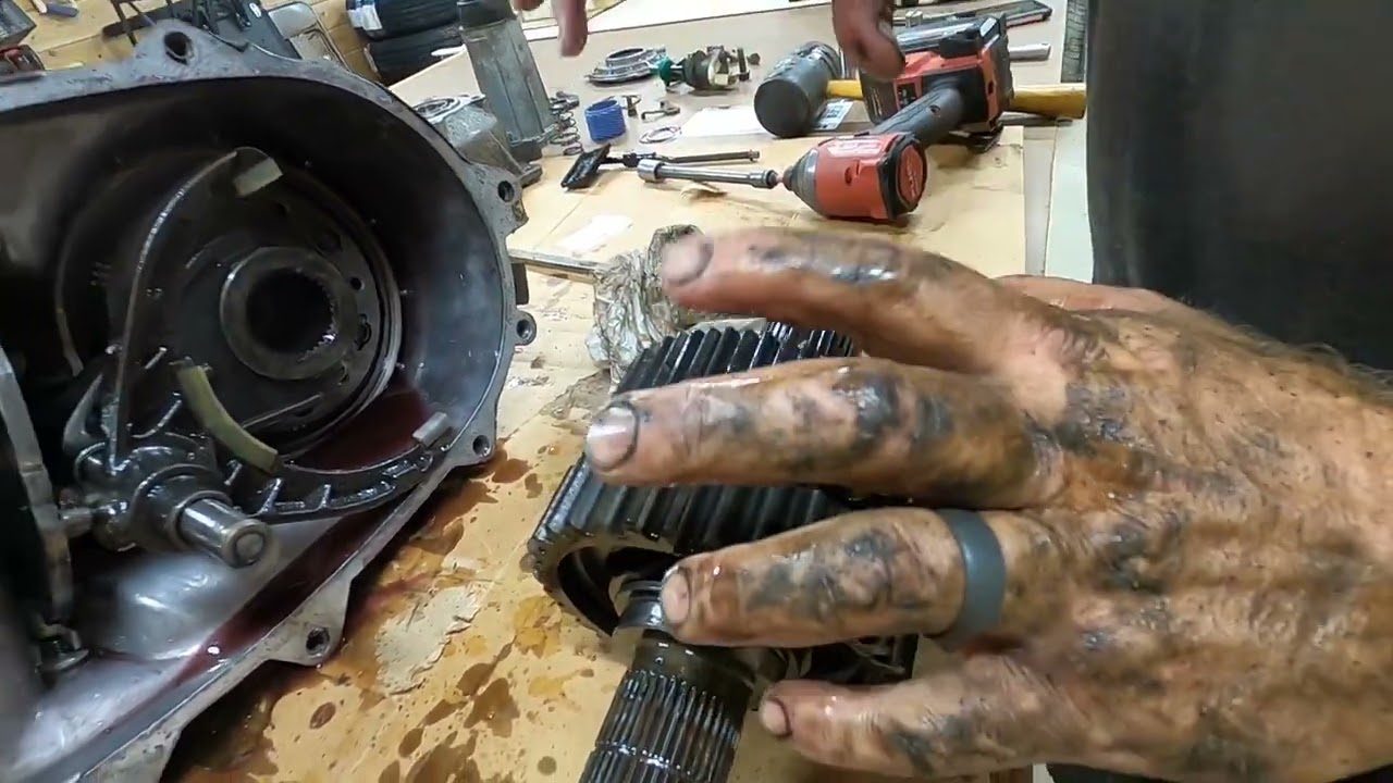 We Ran our Transfer Case DRY: Rebuilding the NP241 DLD pt1