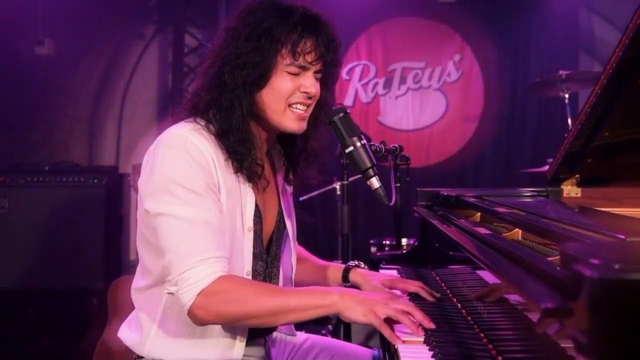 SOMBRAS EN EL JARDIN - VERSION ORIGINAL RAMASTERIZADA - HARD ROCK MELODICO