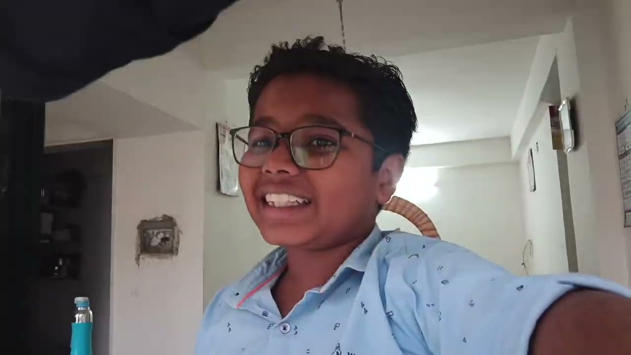 Vishu ne Aaj uski mummy ko bahot pareshan kiya....