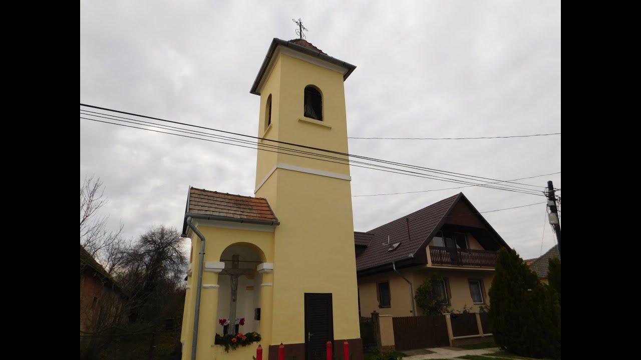 PÉTERHIDA (H) A katolikus harangláb harangjai