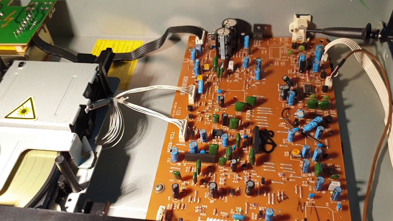 Grundig CD435 test pasma przenoszenia i zmiana kondensatorów. Poprawa dołu pasma.