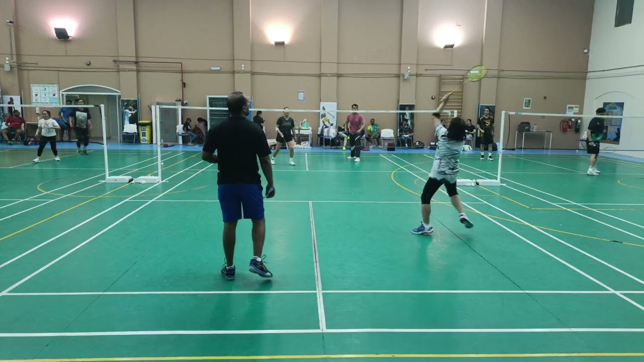 Badminton queuing with GSG_Micho, Abi, Dias & Yui