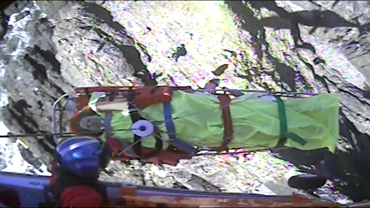 Brookings, Ore., beachgoer rescue