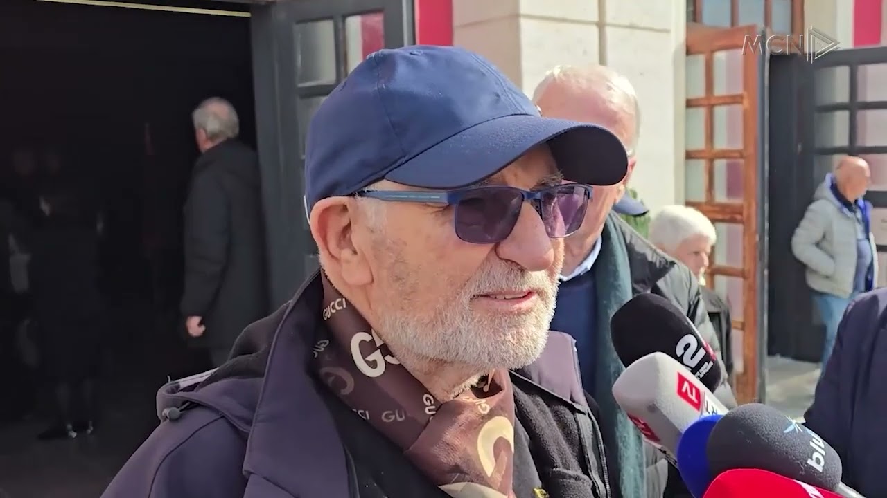 Homazhe për Mane Lumanin, miq dhe kolegë i japin lamtumirën parodistit të Vlorës
