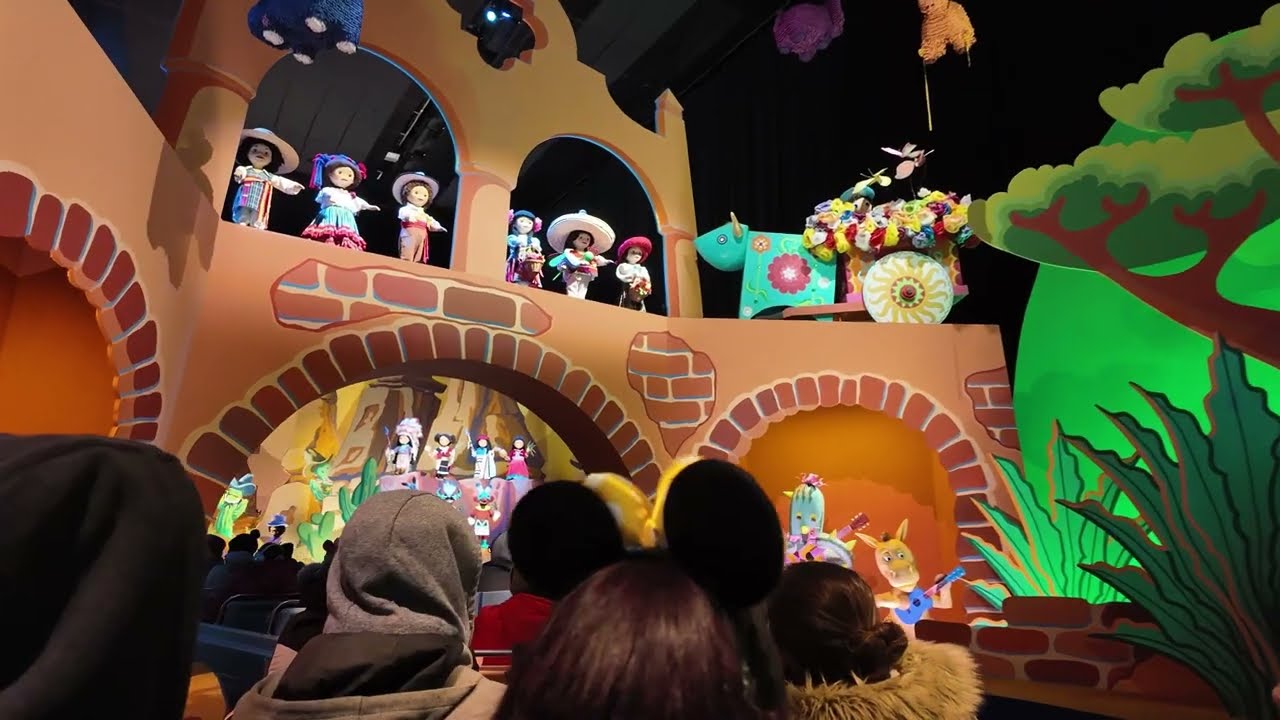 It's a small World - Disneyland Paris 2025