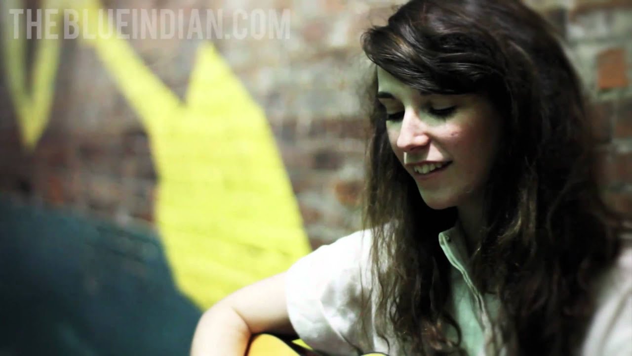 TheBlueIndian.com's Acoustic Alley: Amy Godwin - 