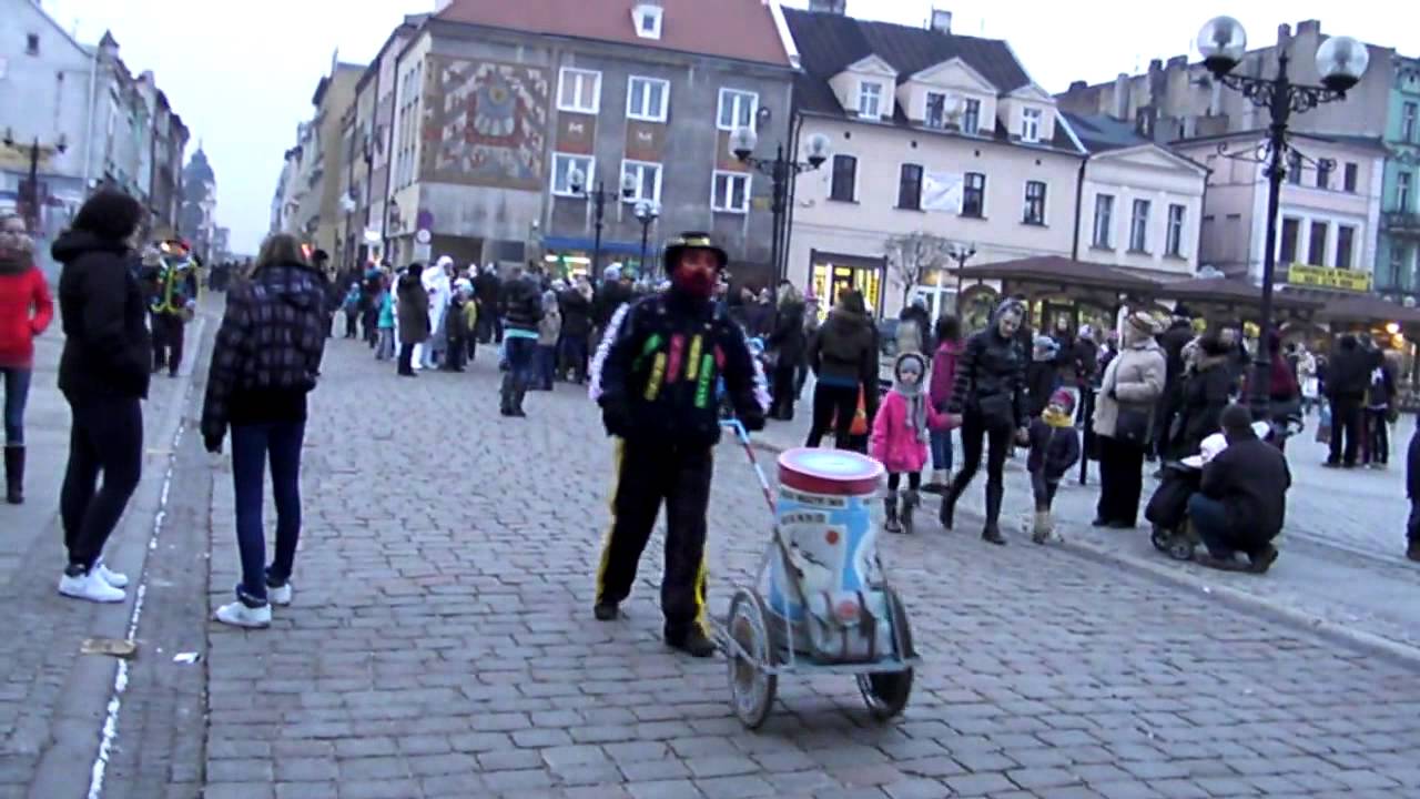 Orszak kozy przechodził ulicami Inowrocławia [część 1]