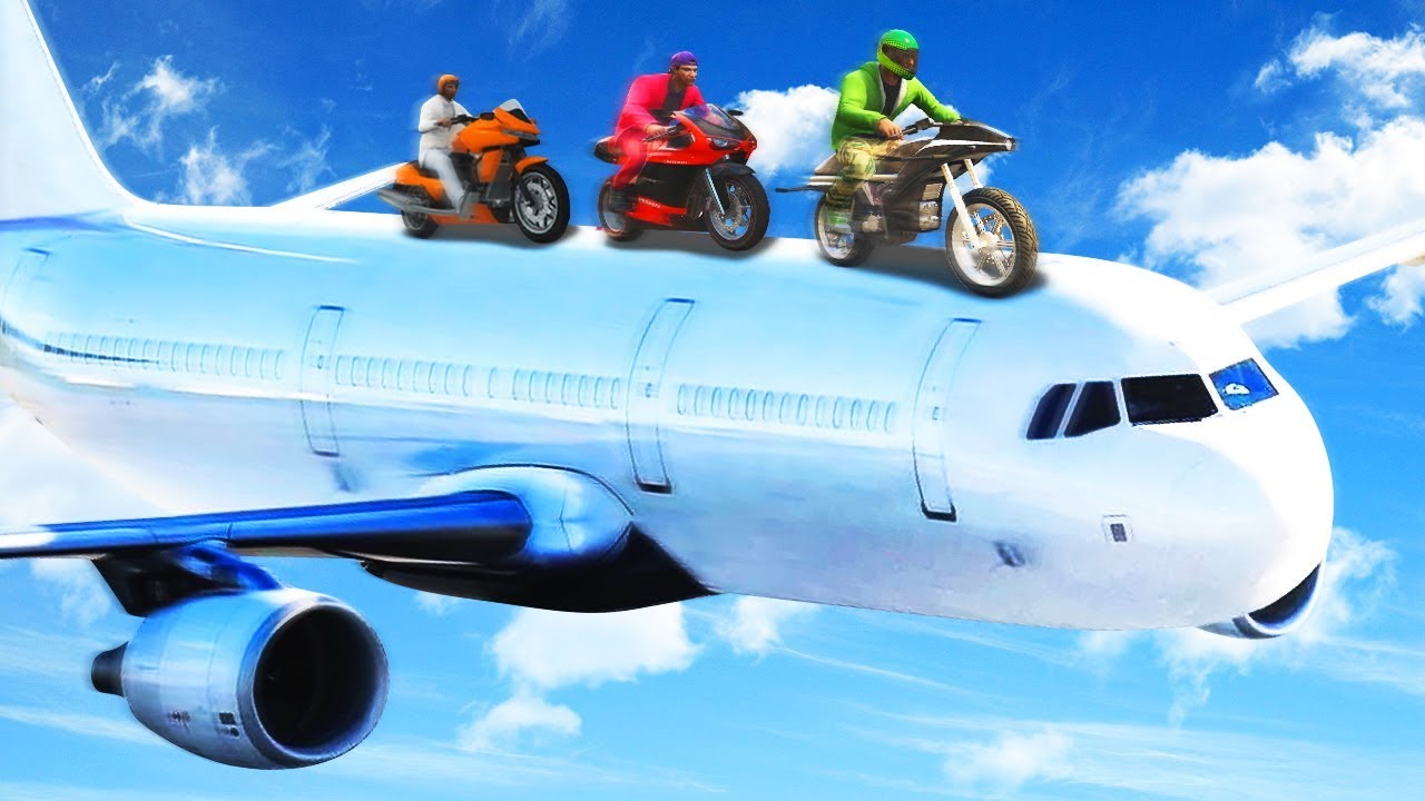 ЕЗДА НА МОТОЦИКЛАХ НА ВЫСОТЕ 1,5 МИЛИ! (Смешные моменты GTA 5)