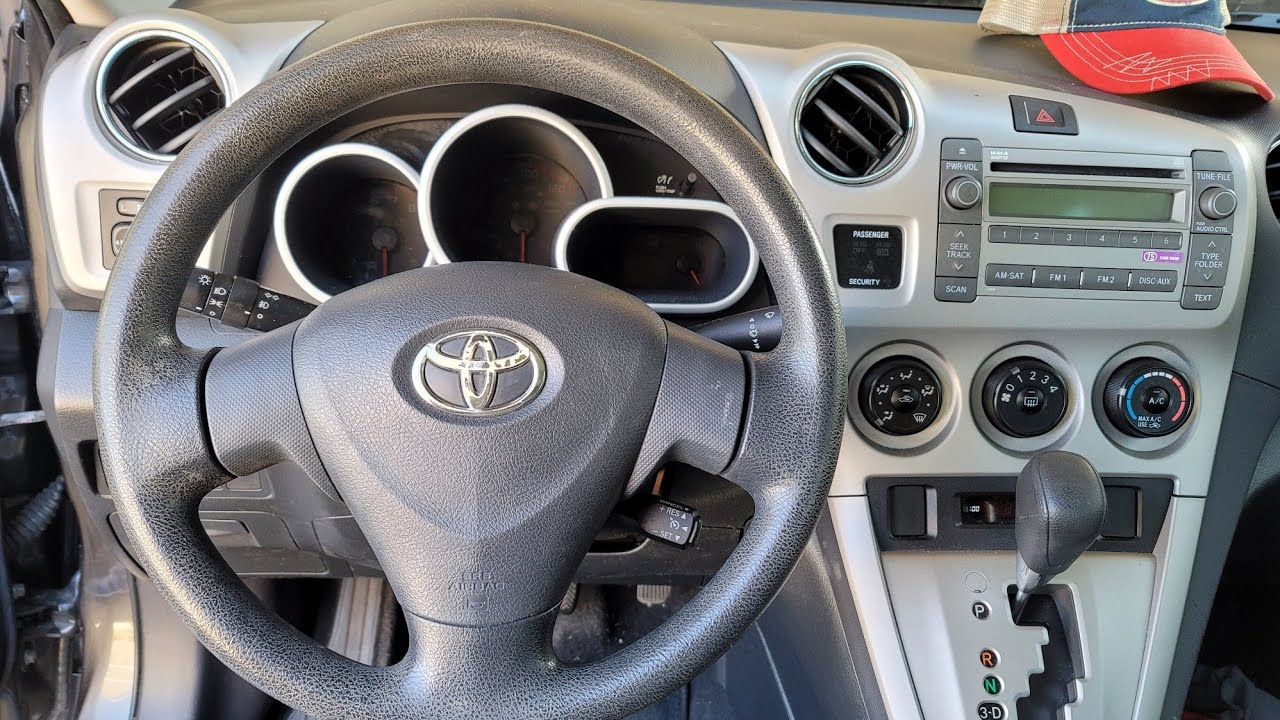 Как снять, установить, заменить датчик SAS на рулевом колесе Toyota Corolla Matrix 2010 года