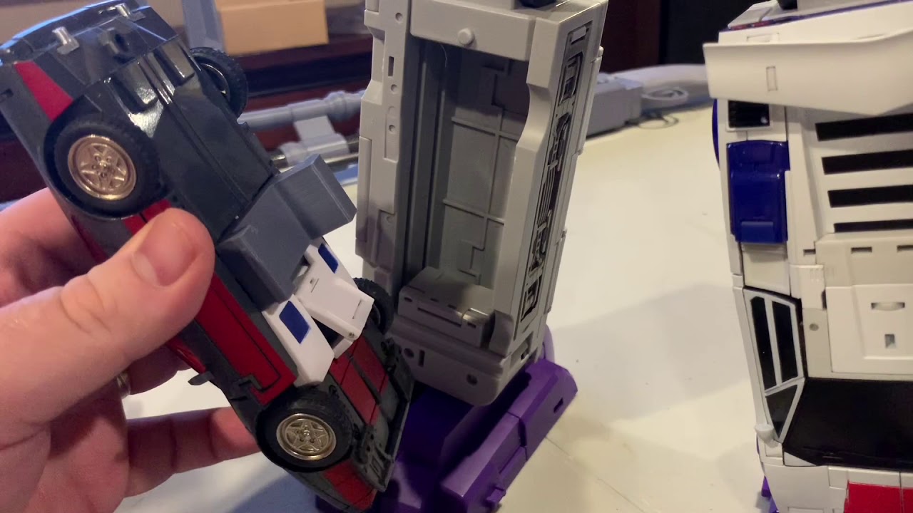 DX9 Capone (MotorMaster) combined mode leg fix for DX9 Henry (Wildrider)