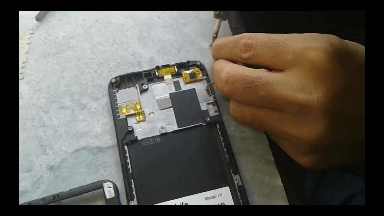 Q Mobile i7i Display Solution