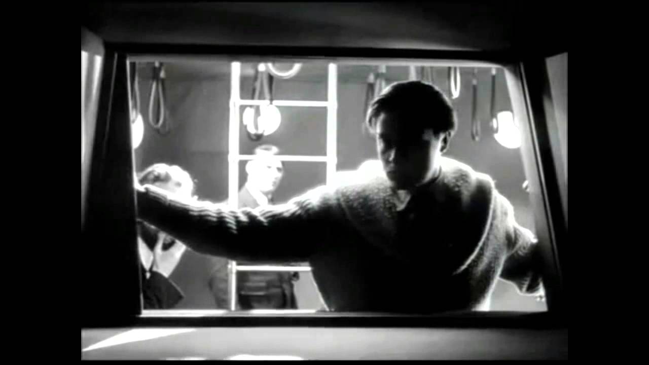 Billy Peltzer feat. Goga - The Moon