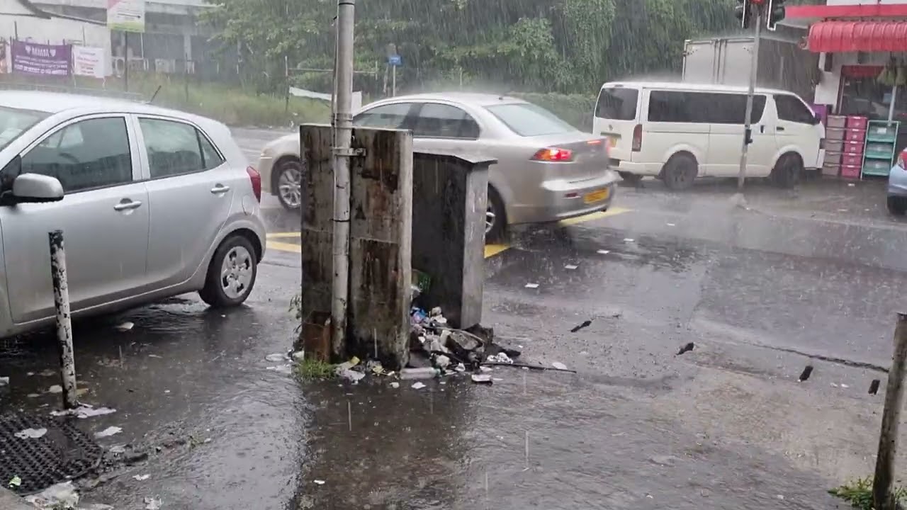 Rain thunder and lightning in Mauritius