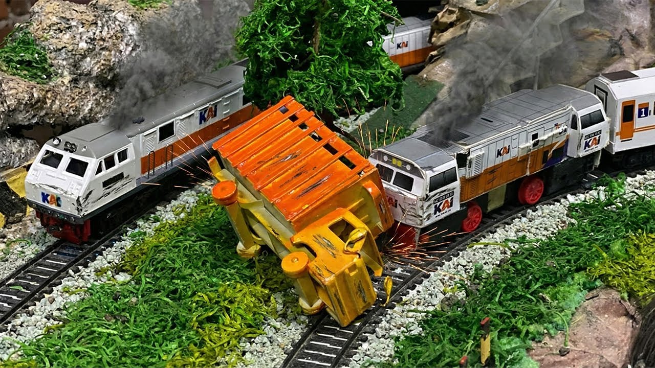 Drama Merakit Mainan Kereta Api Remote CC206 & CC201 Anjlok Bertemu Truk Oren di Depan Terowongan