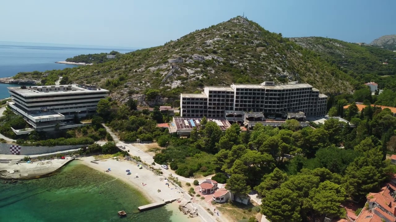 Kupari, zatoka umarłych hoteli w południowej Dalmacji w Chorwacji, Kupari, Croatia