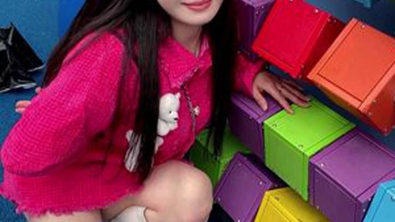 看到一段话这么说：“其实结不结婚，人生怎么选都会有遗憾”你试想一下：三年后 你结婚了下班回家 看着你不爱的人。烦得吃不下饭。床都不愿意上，话也不想说 你会不会后悔曾经太听家人的...