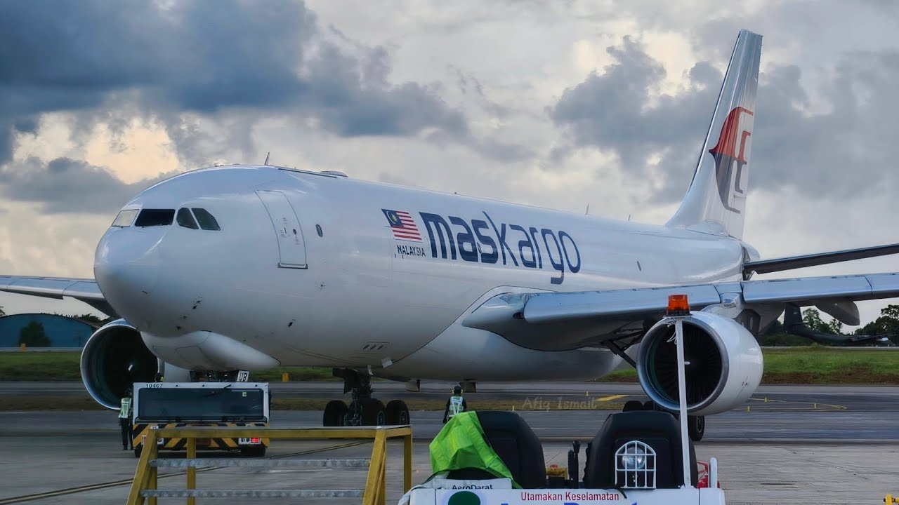 MASKARGO AIRBUS A330 9M-MUB