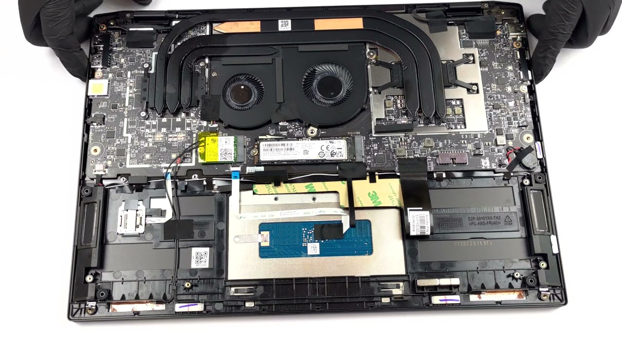 🛠️ MSI Summit E16 Flip Evo (A12M) - disassembly and upgrade options