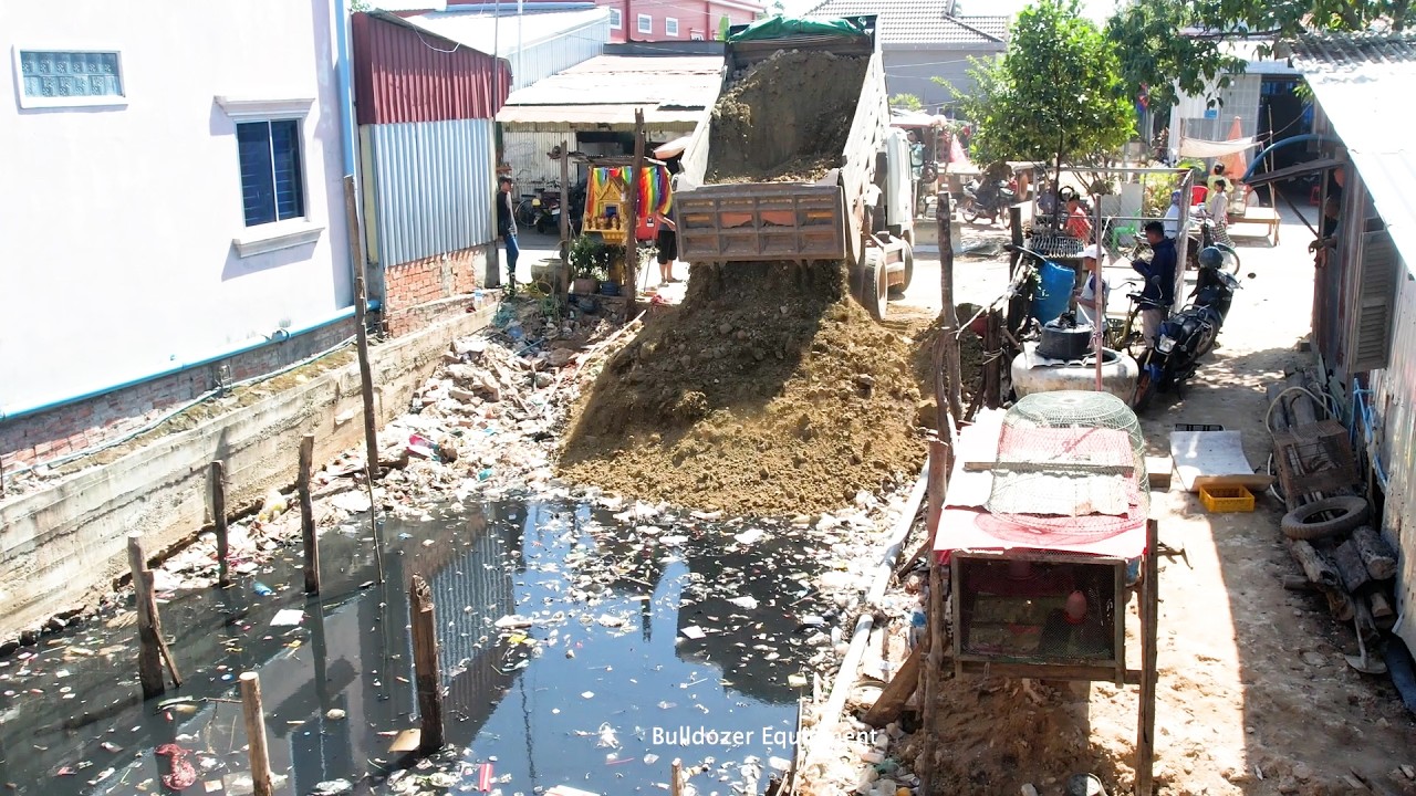 New Full 100% Landfill Task Be Careful! Using Dump Truck & Dozer Pushing Soil 6x12m Flooded Area!!