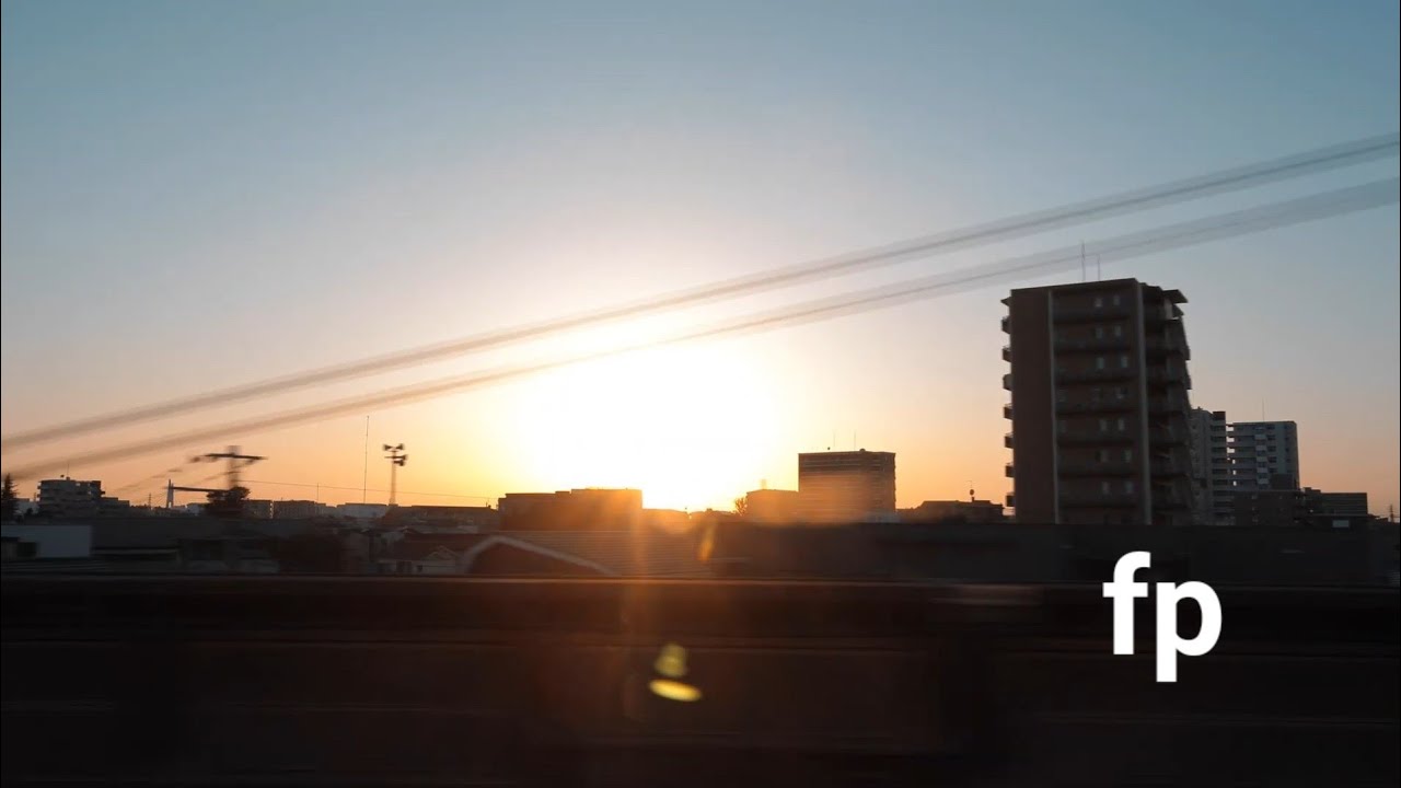 夕暮れの東京車窓 // Tokyo seen from the Shinkansen window // SIGMA fp