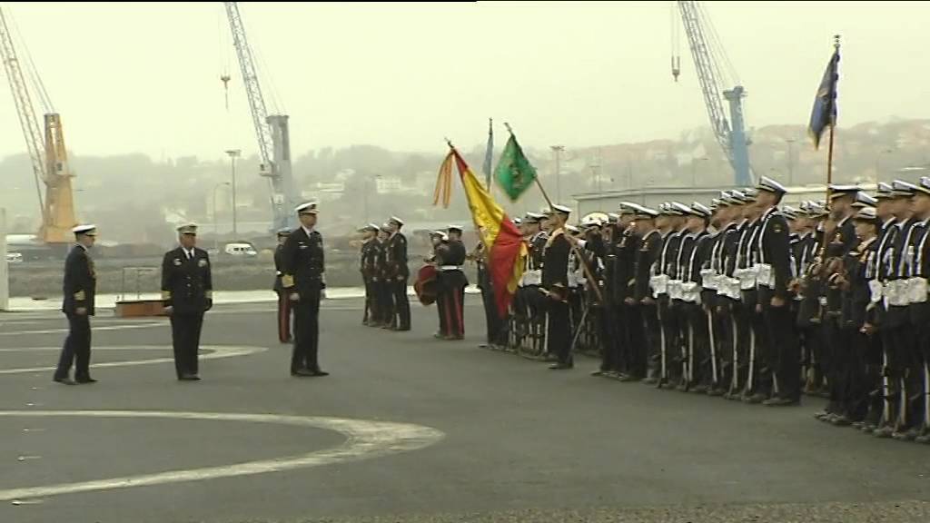 S.M. el Rey visitó las Escuelas Navales de la Armada en Ferrol