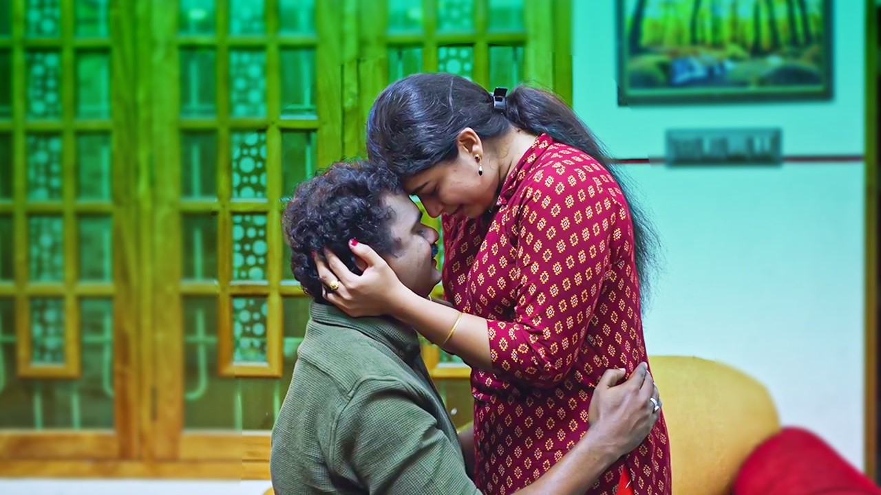 ഇത് എങ്ങനെ സംഭവിച്ചു | Love Scene | Movie Scene | Short Film #love #ytshorts #yt