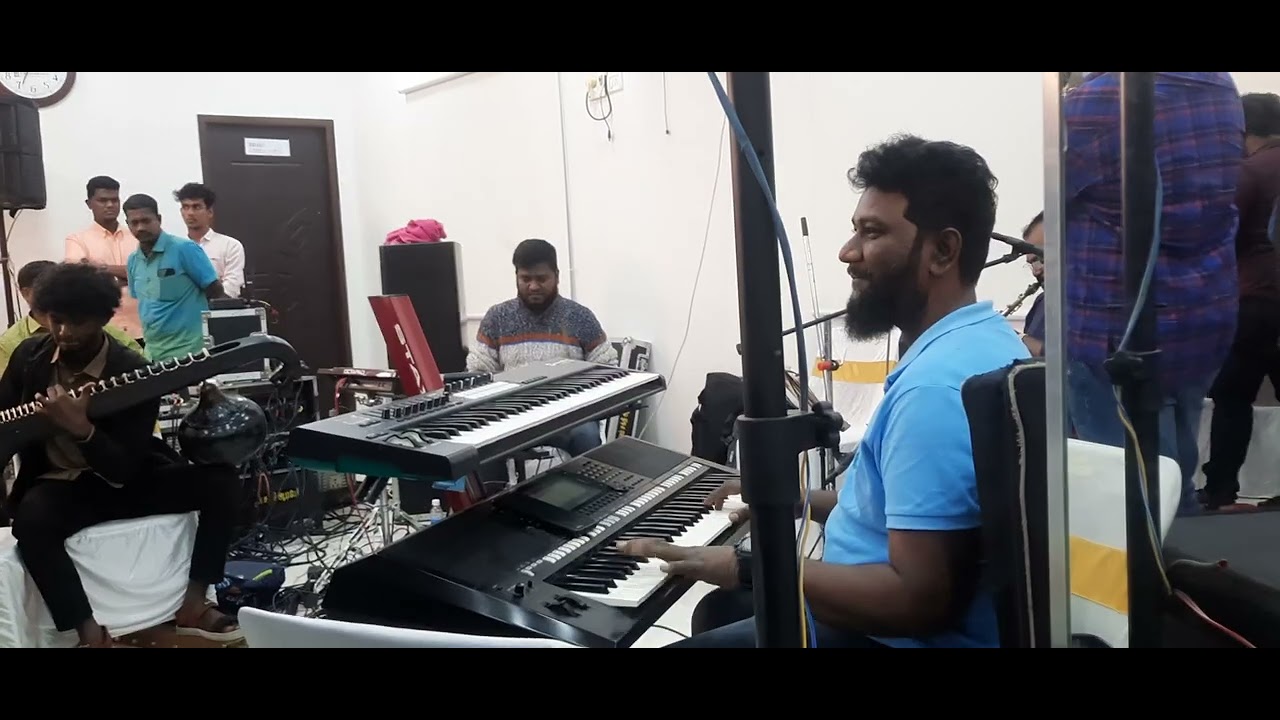 Malaigal Vilagi ponalum Instrumental