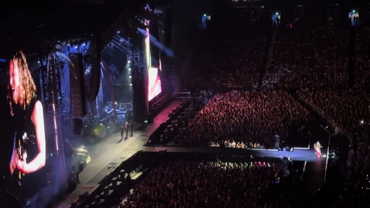 P!NK - Don't Let Me Get Me - Pink live in concert in Brisbane Australia