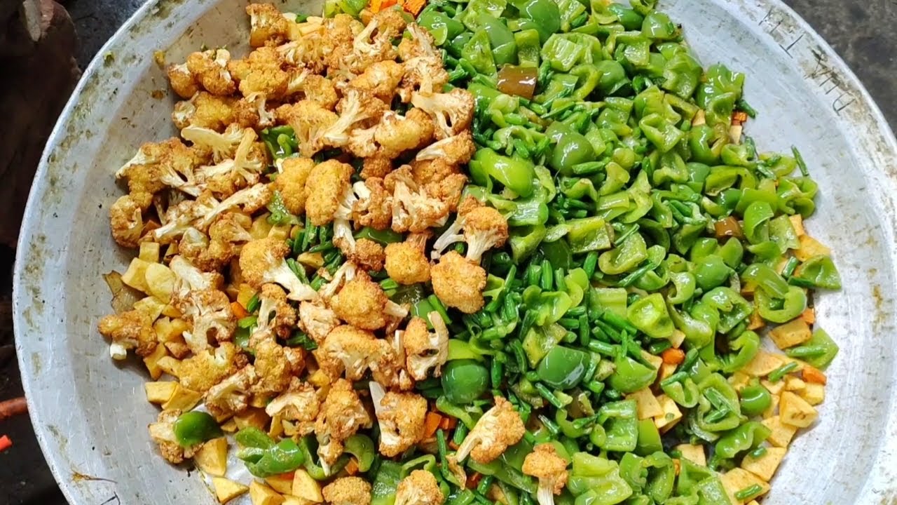 शादी वाला मिक्स वेज बनाना सीखो हलवाई से .. Mix Veg Recipe