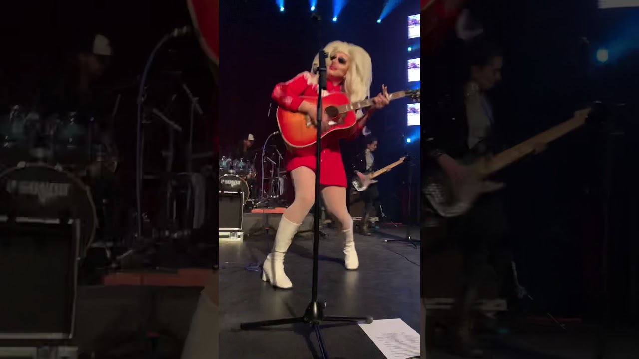 Trixie Mattel- Yellow Cloud