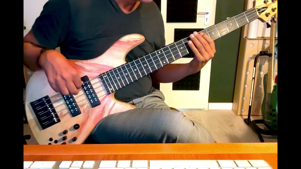 'Actual Proof' on the new Fodera.