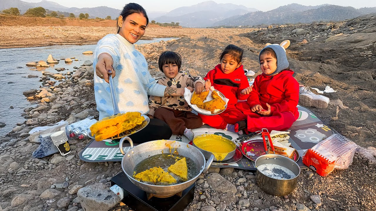 Nadi Kinare Banaye Pakode
