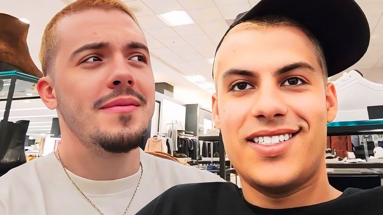 Stable Ronaldo и FaZe Adapt Clip Farm в торговом центре..