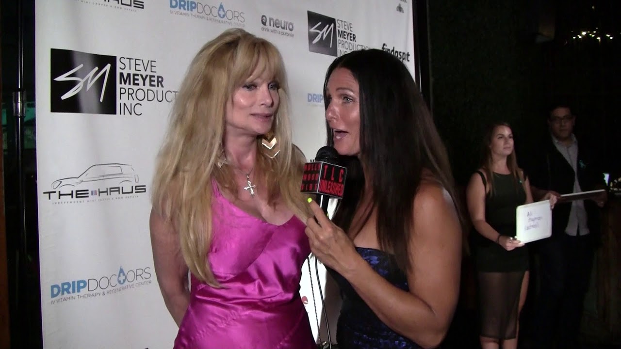 Traci Lynn Cowan with Laurene Landon.