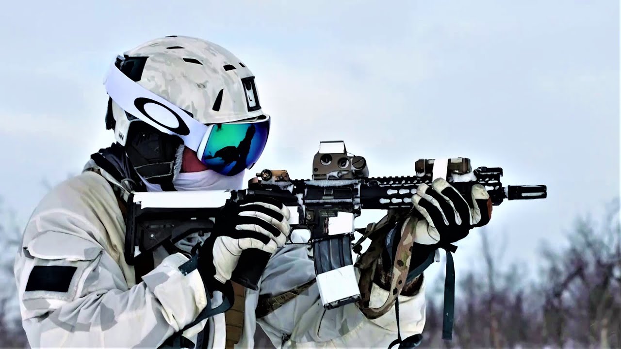 U.S. Army Green Berets Conduct Winter Warfare Training In Sweden (2022)