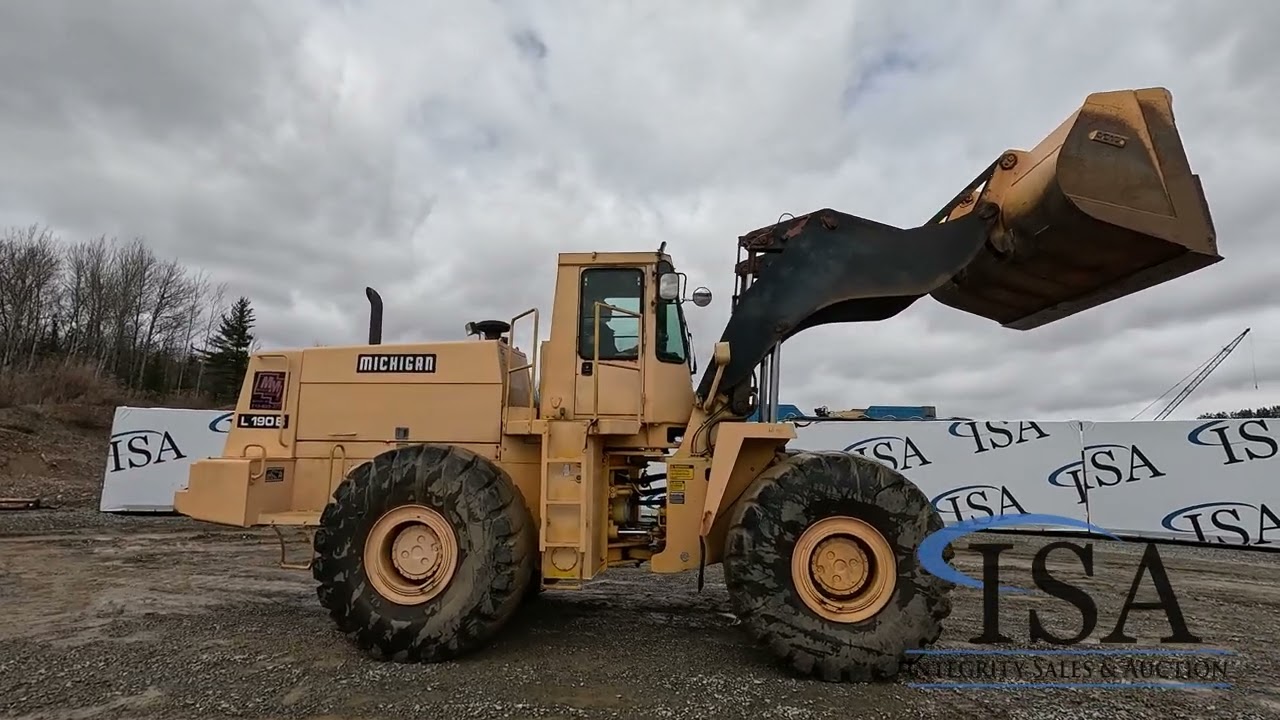 45245 - Michigan L190B Wheel Loader Will Be Sold At Auction!