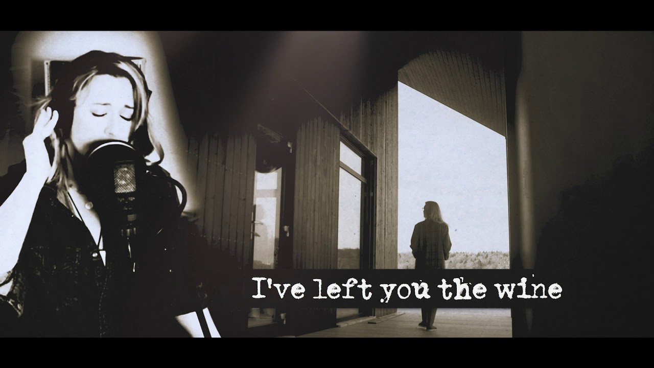 Singer/Songwriter Scarlette Fever - Valentine's Day Official Lyric Video