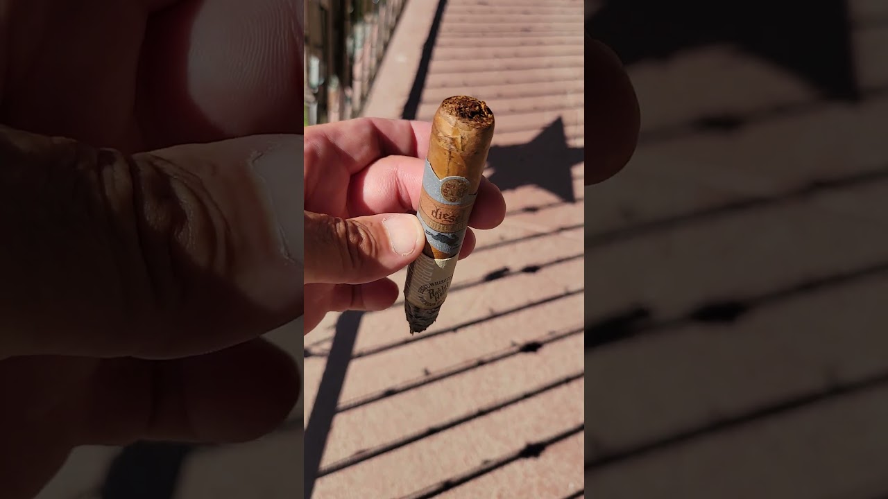 Diesel Whiskey Row Rabbit Hole cigar at the London Bridge, Lake Havasu AZ. 
