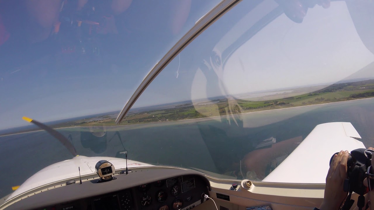 Arrival into Sams&oslash; EKSS runway 10