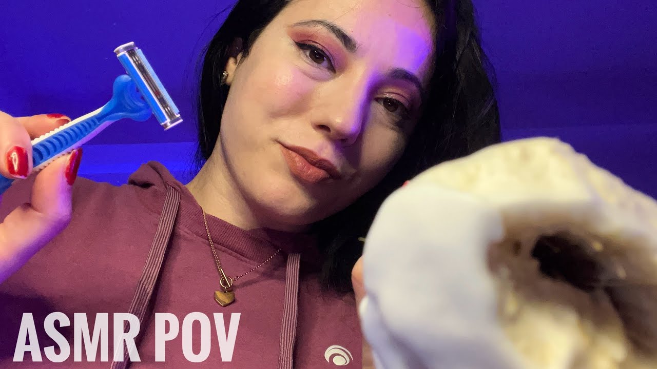 ASMR POV: TI FACCIO LA BARBA A LETTO 🛌