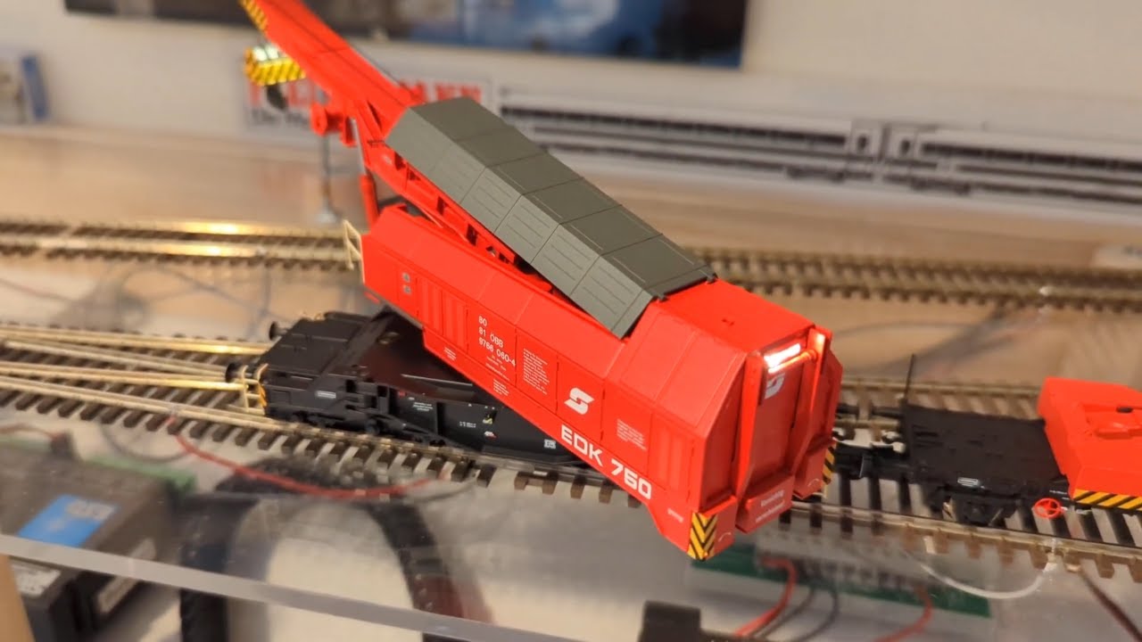 Operating ROCO EDK 750 crane 73036 Part 4