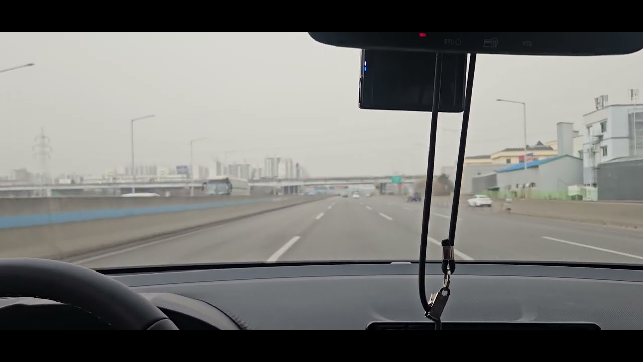 초보운전자 특징:엑셀브레이크. ..