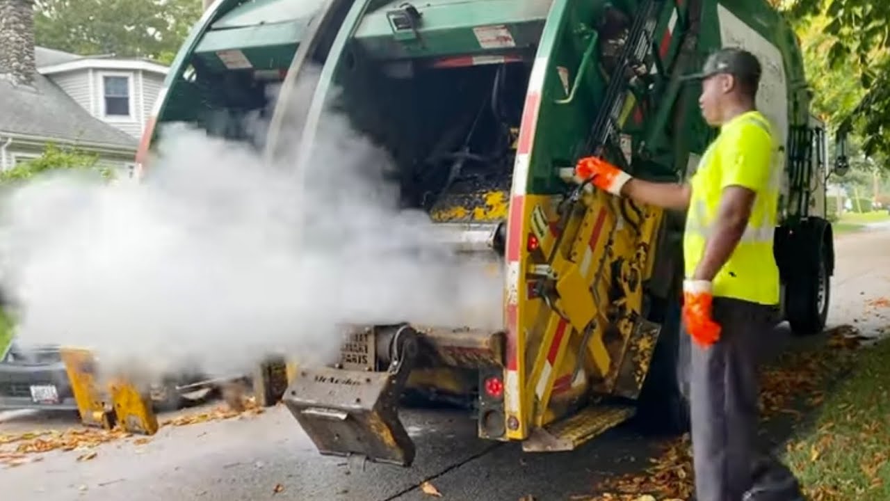 Garbage Truck Fails 2022