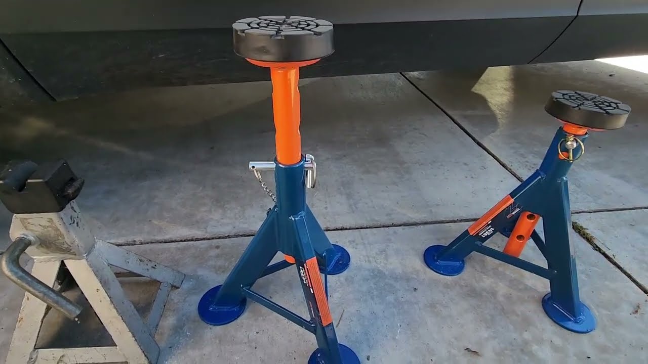 I love the safety  of these jack stands from Amazon - protect PINCH welds!