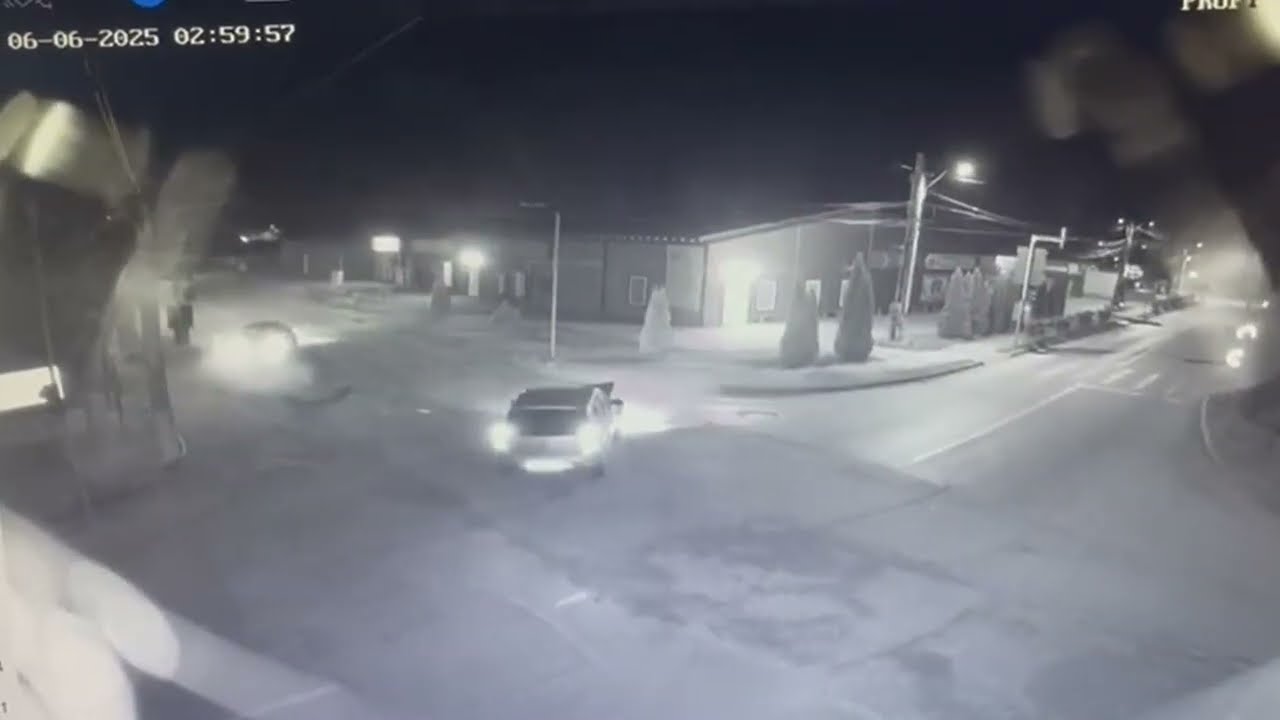 Accident rutier petrecut &icirc;n orașul Dolhasca. Un autoturism era condus de un minor