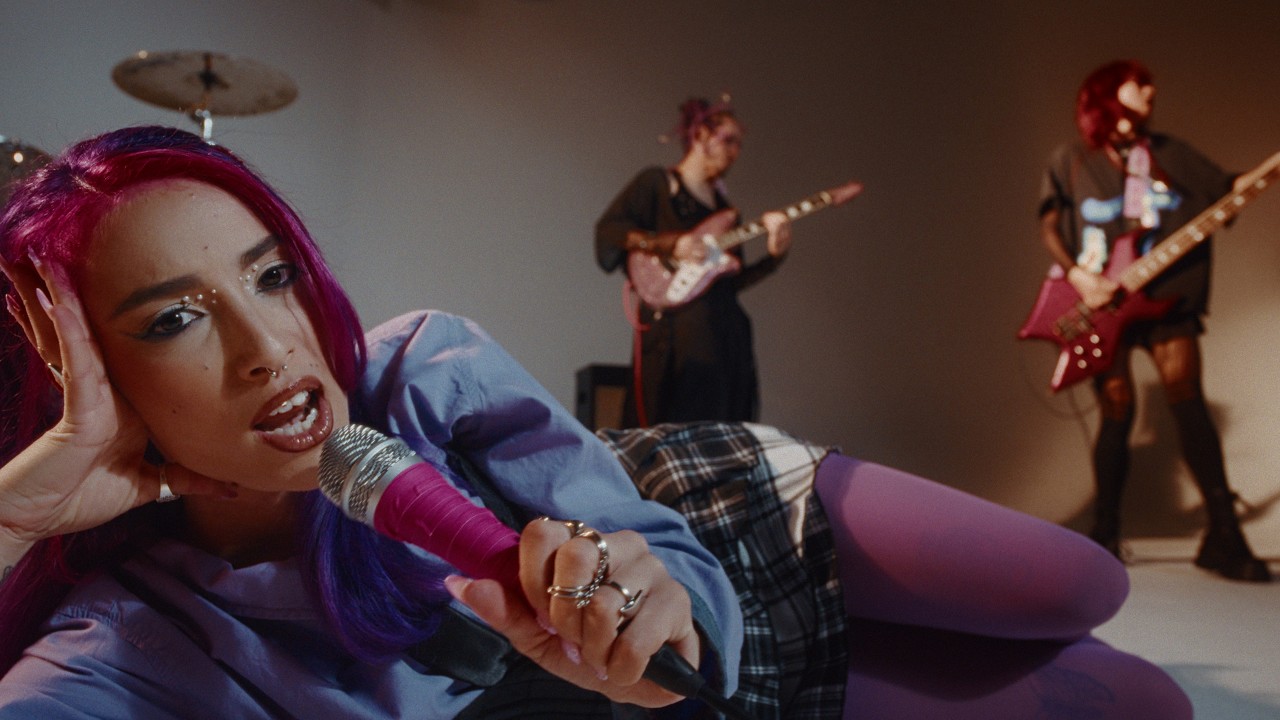 Honey Revenge - Run Your Mouth (Official Music Video)
