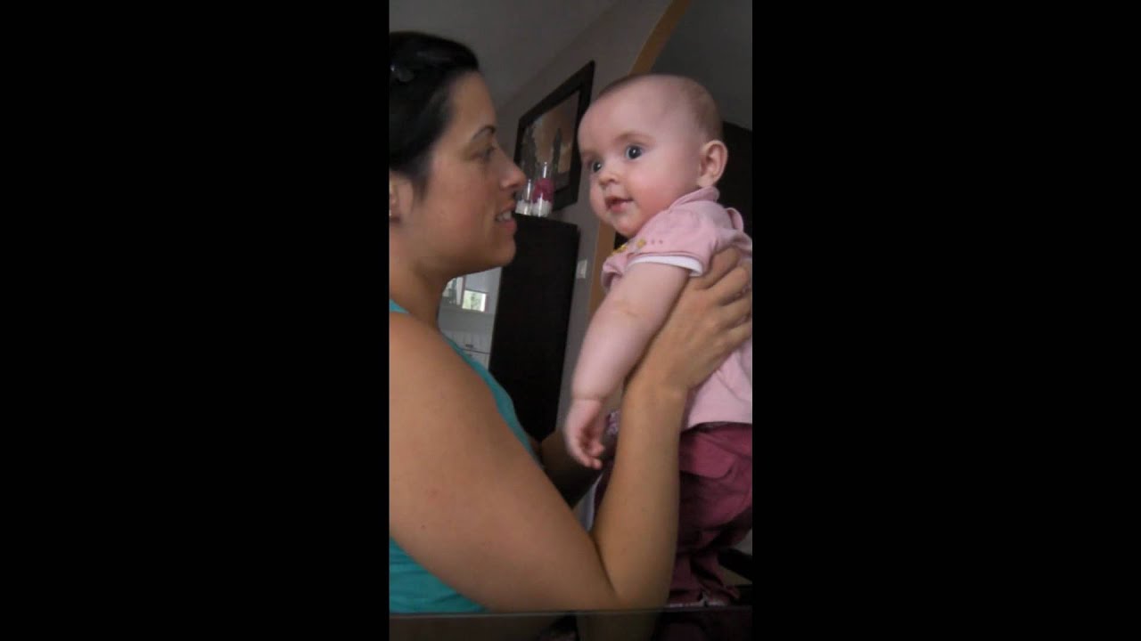 calin avec maman juillet 2010.MP4.wmv