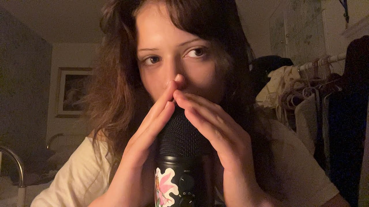 ASMR hand sounds & mouth sounds💗